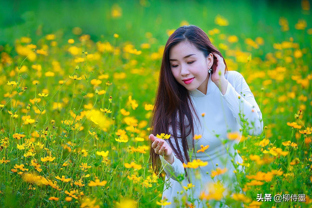 拍照不會(huì)擺姿勢？3句口訣拍好賞花人像照，手機(jī)攝影有技巧