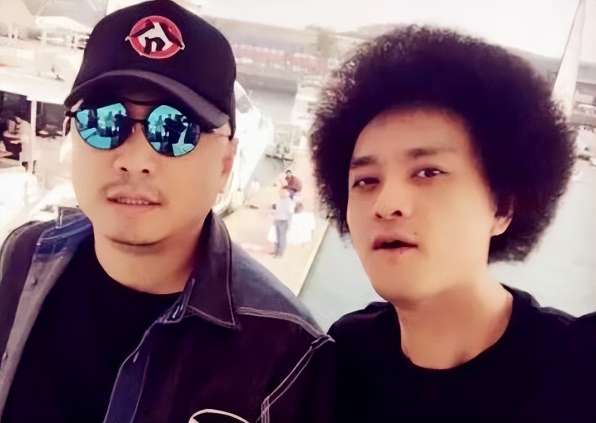 歌比人红的龙套小角色，喜剧天赋不输黄渤，却天妒英才遗憾早逝