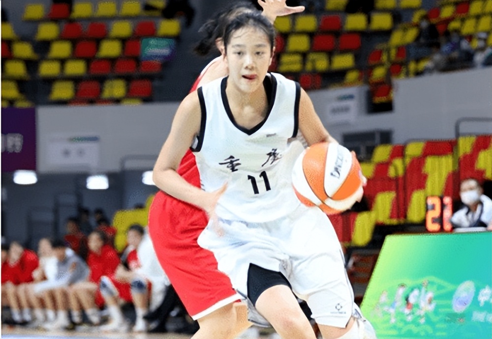 中国女篮最新名单身高及年龄（详尽解读！中国女篮U18亚锦赛12人名单，3新星值得重点关注）