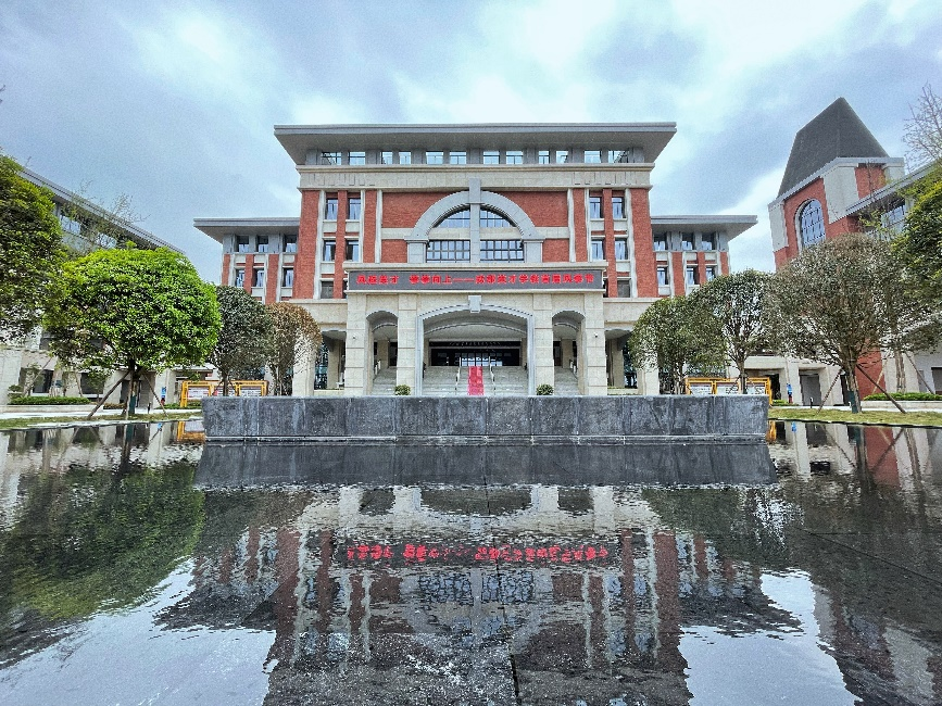 四川私立学校最新招聘（全新选择）