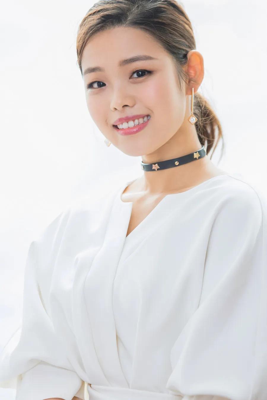 在《小兵张嘎》中,热情,善良,朴实的小姑娘英子的扮演者王莎莎被大家