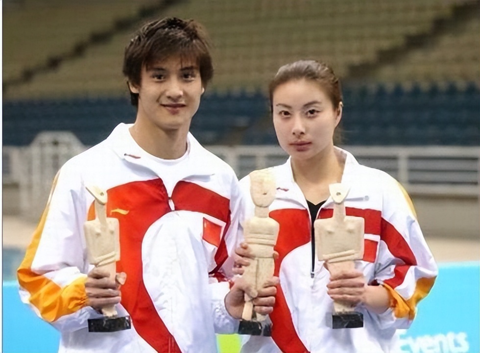 田亮郭晶晶在一起过吗(田亮:有辉煌,也有过低谷,退役后娶演员妻子幸福