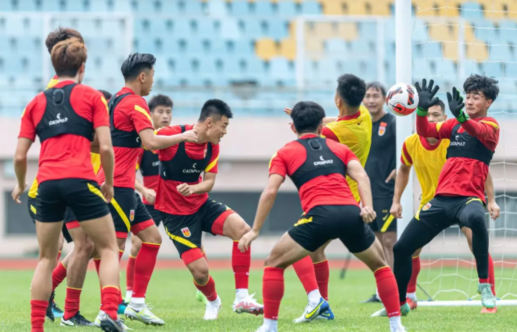 足球直播在电视哪个（CCTV5直播！国足VS韩国，主教练直言：做好破韩准备）