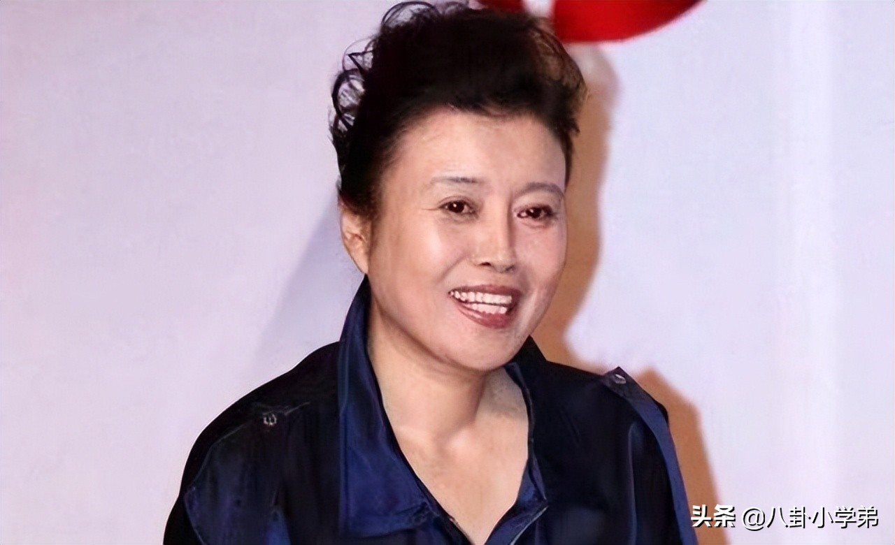 年轻时肤白貌美，如今只能演土气大妈，岁月这把“杀猪刀”太可怕