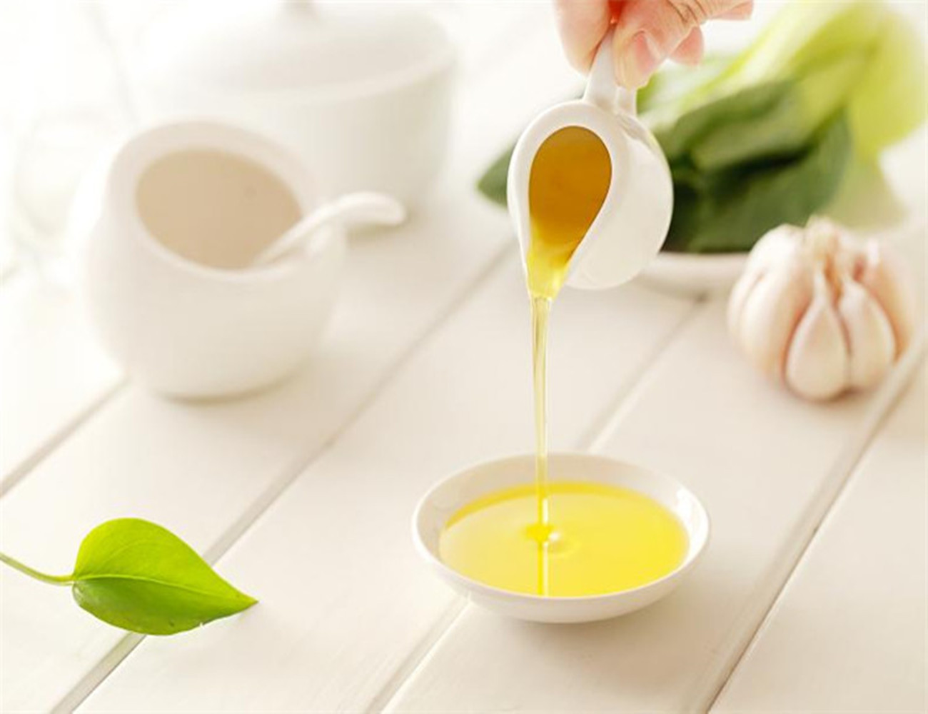 「茶叶籽油、油茶籽油、茶树油」这些带“茶”字的油，有什么区别