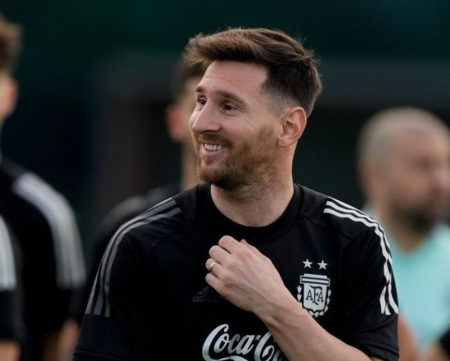 世界杯后梅西将加盟国际队,35岁还能打进12球13助攻)