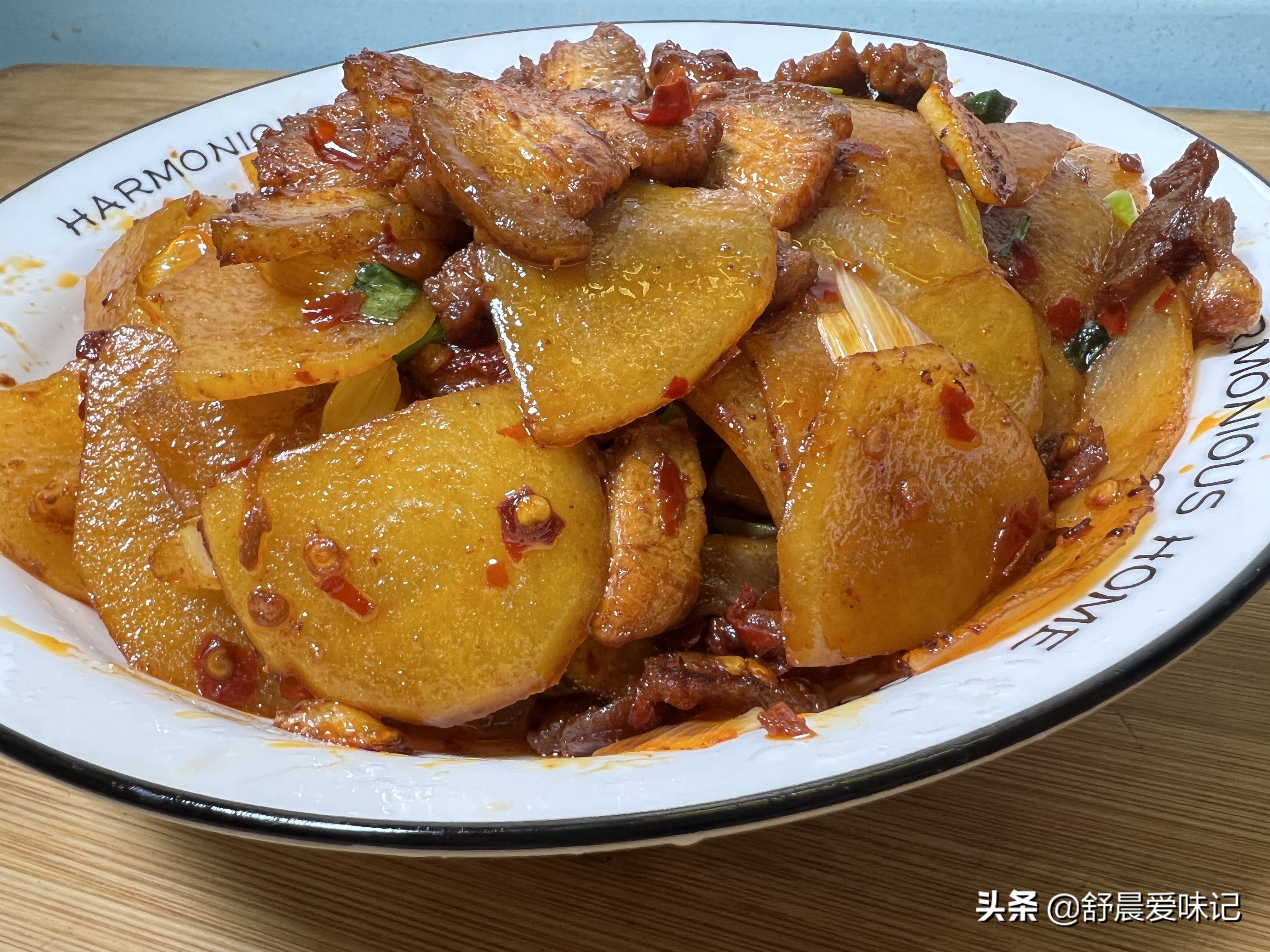 土豆回鍋肉,土豆回鍋肉的家常做法