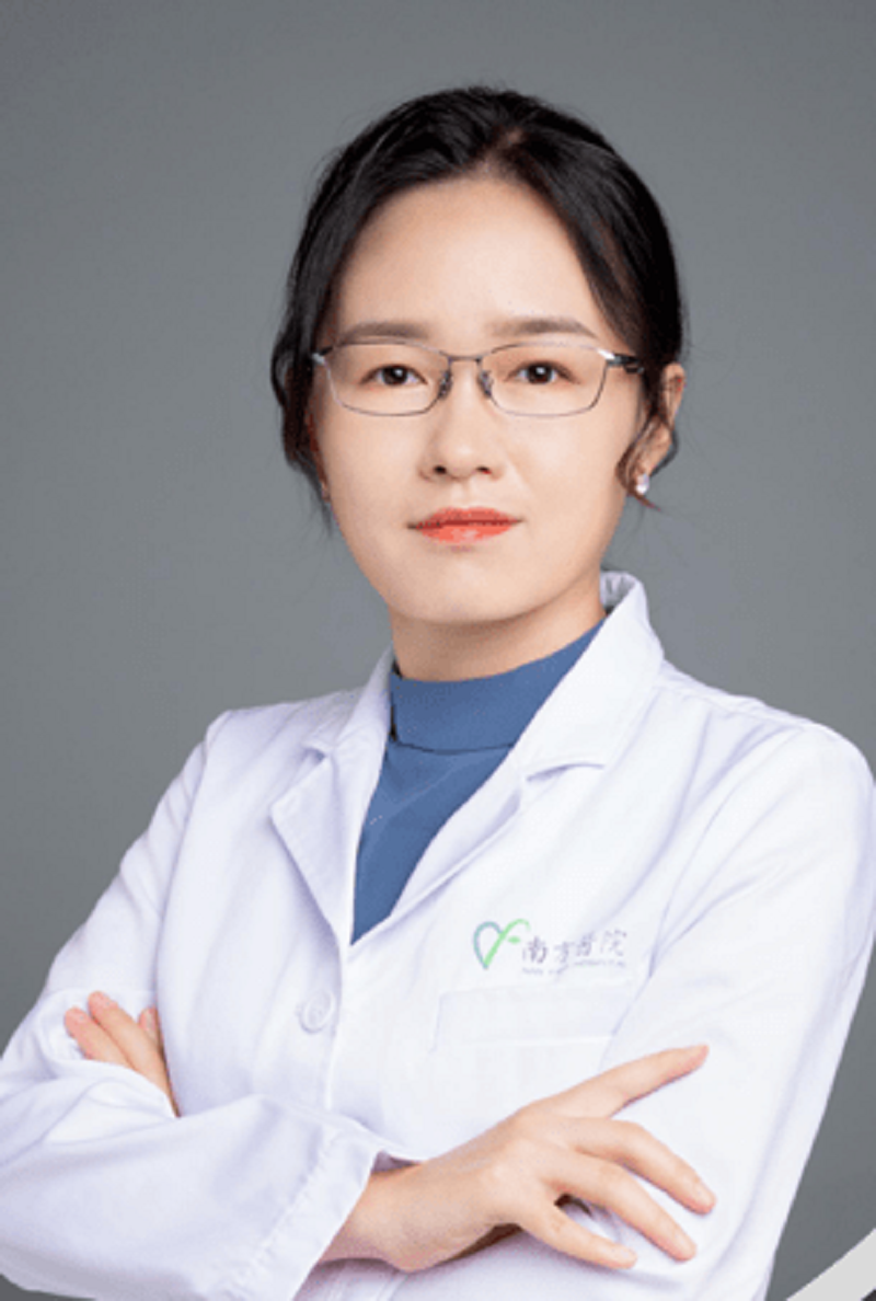 颜值高实力强！广东这2位青年教授，任职同所高校，还入选同一表彰名单！