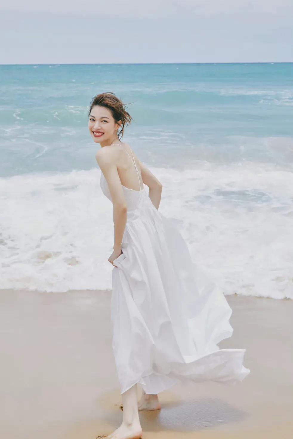 钟楚曦近期穿搭