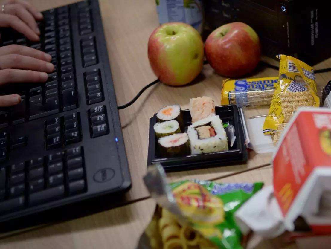 4款办公室“人气零食”，便宜又解馋，好吃不踩雷，错过太可惜了