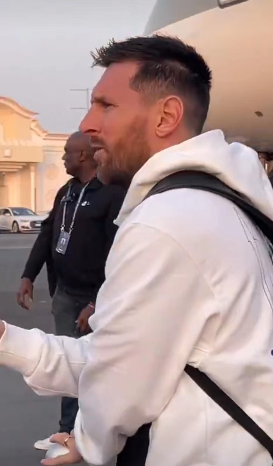 梅西世界杯结束后去了哪里（梅西重回卡塔尔！梅罗PK一触即发，姆巴佩戴墨镜，走出大哥的步伐）-趣拿体育