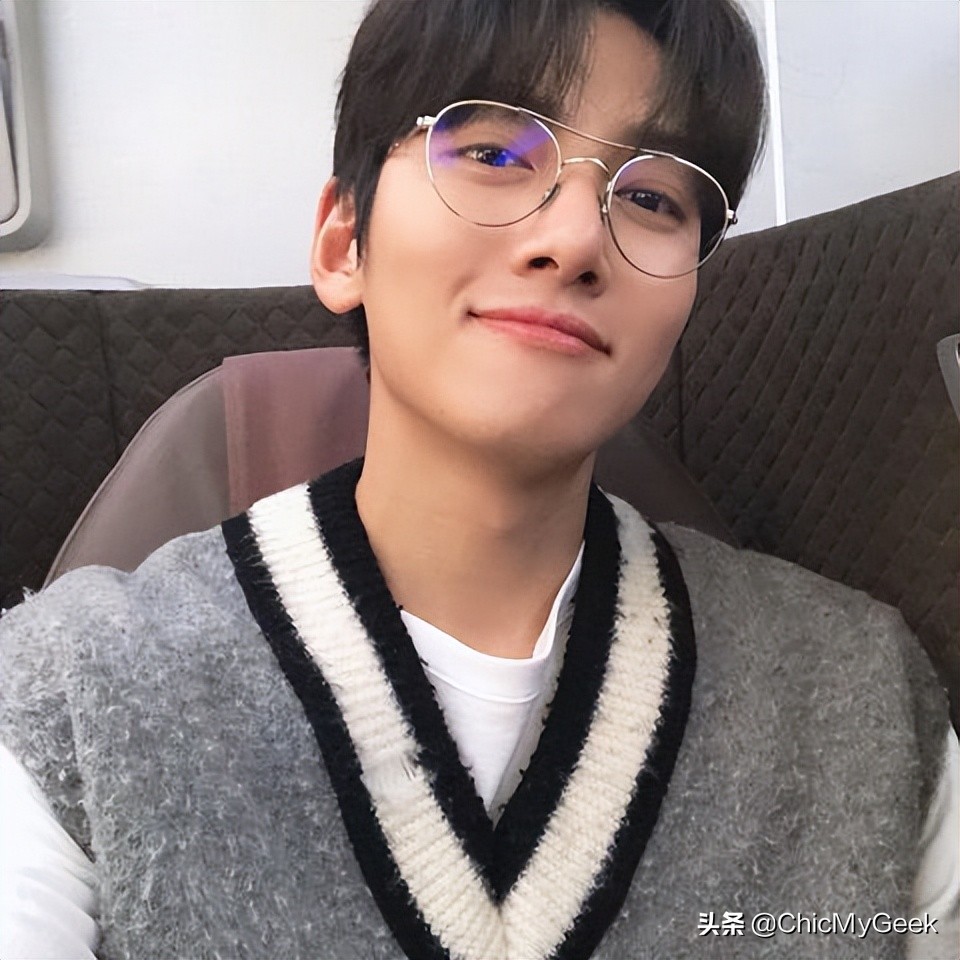 自律的可怕的韩国男演员!冰块盒腹肌从没下线过