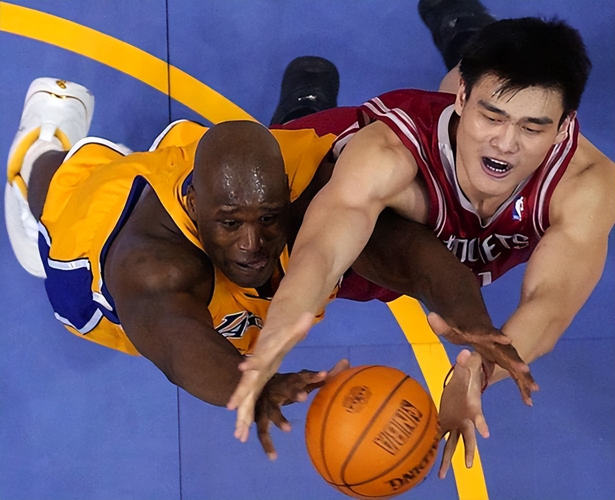 为什么国家队没有nba得分少(中国球员NBA生涯总得分！易建联2148分，王治郅604分，那姚明呢？)