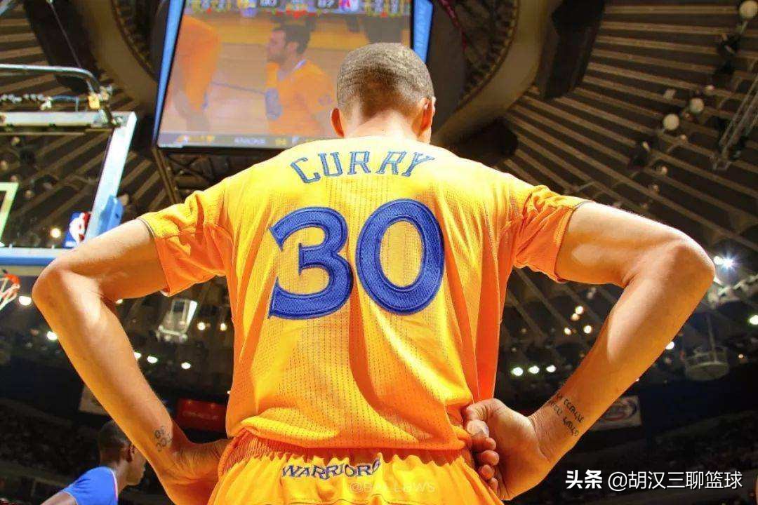 nba为什么要看低库里(为什么勇士不称赞库里一人一城？这个真不值钱)