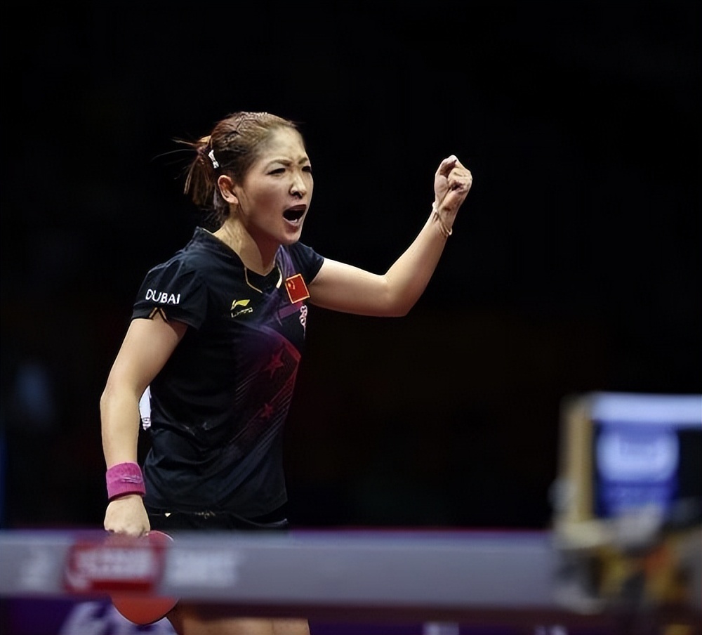 许昕和刘诗雯多少岁了(角色转换!