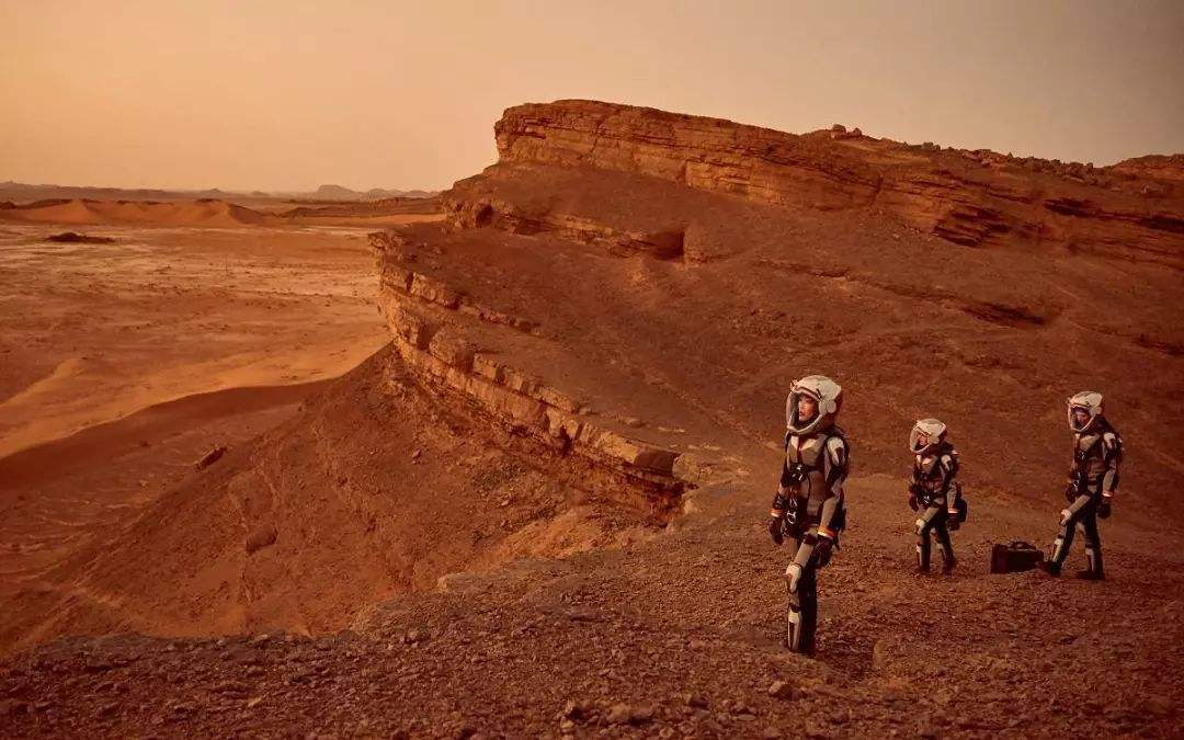 火星离地球有多远(最近时也有5500万公里，未来漫长的火星航程，宇航员如何应对？)