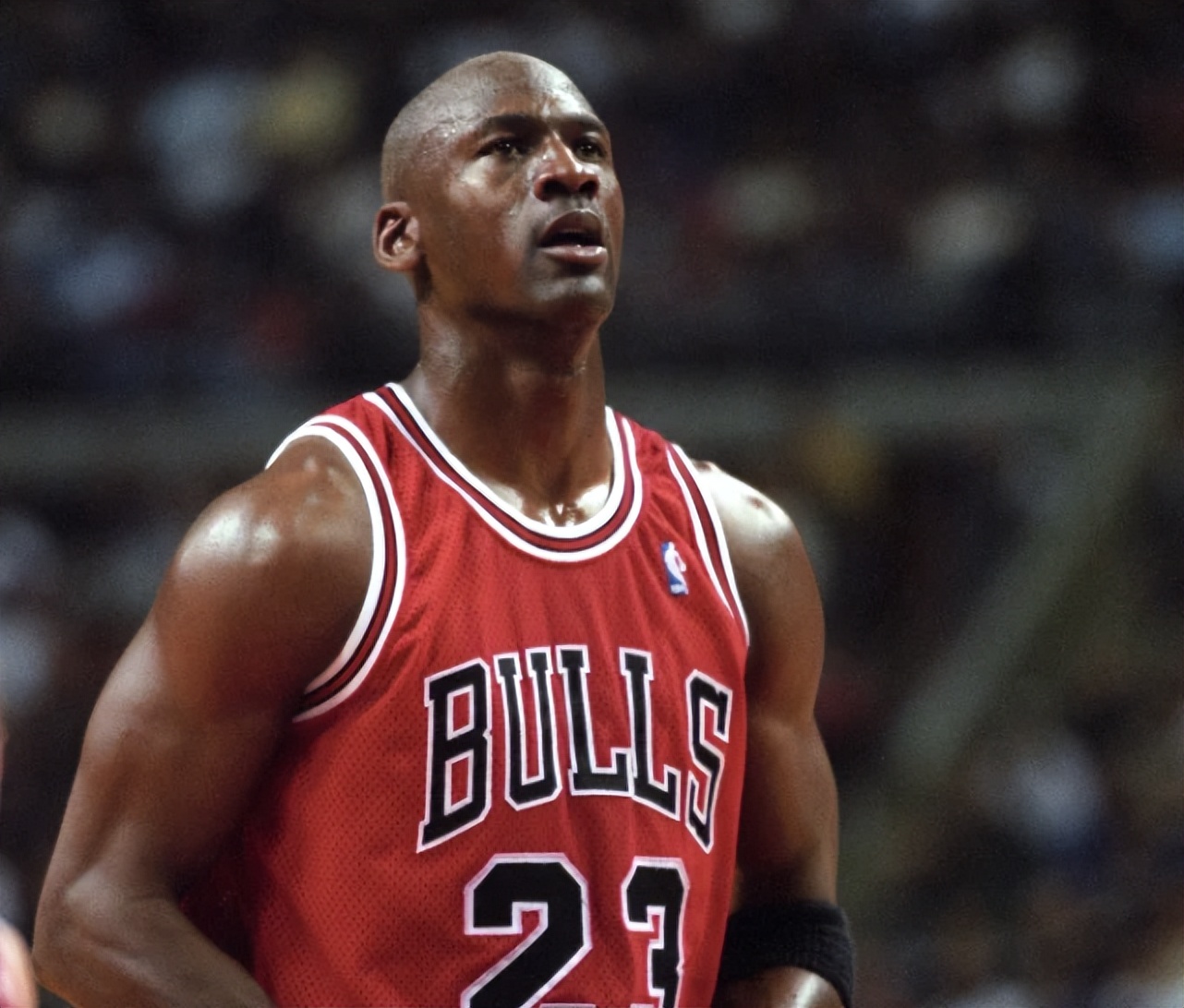 篮球比赛一般人能得多少分（单场拿60分有多难？NBA共32名球员完成，现役12人，1人拿到了32次）