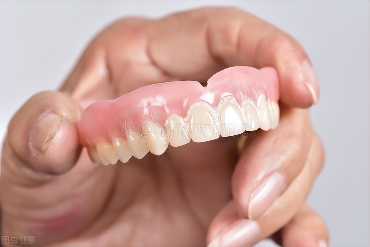 戴假牙要如何护理？这5个注意事项要牢记
