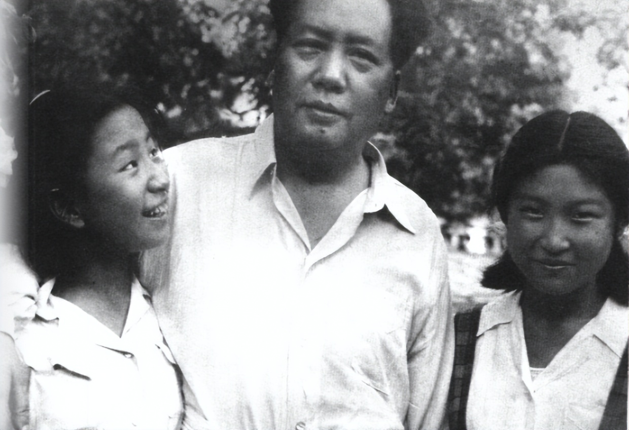 79年贺子珍被增补为政协委员后，提出想去北京看看，邓小平：同意