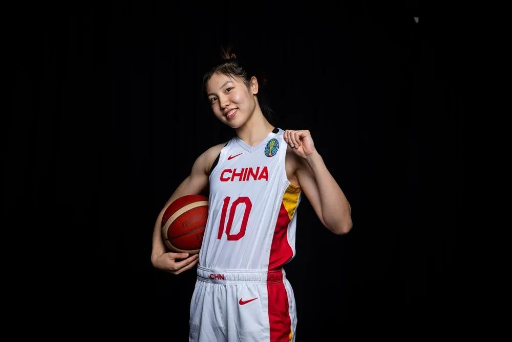 女篮世界杯10号张茹(东京奥运会时的"小透明",成中国女篮大胜波多黎各