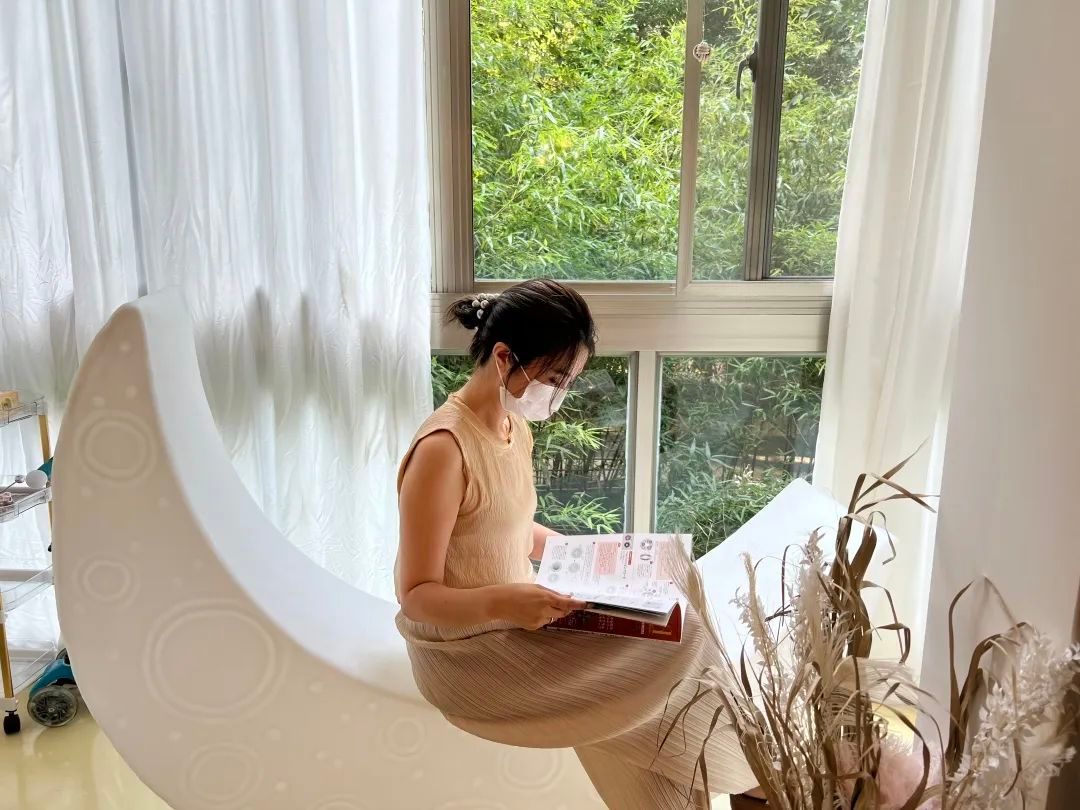 在大学路走走逛逛，尽享“浪漫周末”