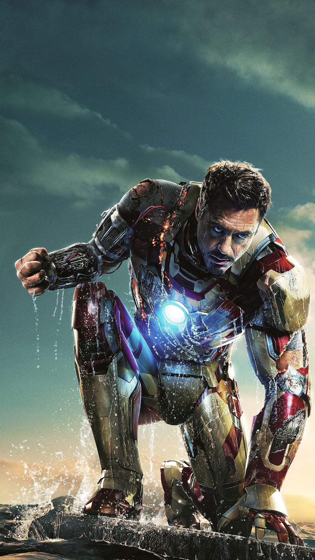 《钢铁侠》:超级英雄的自我拯救之路