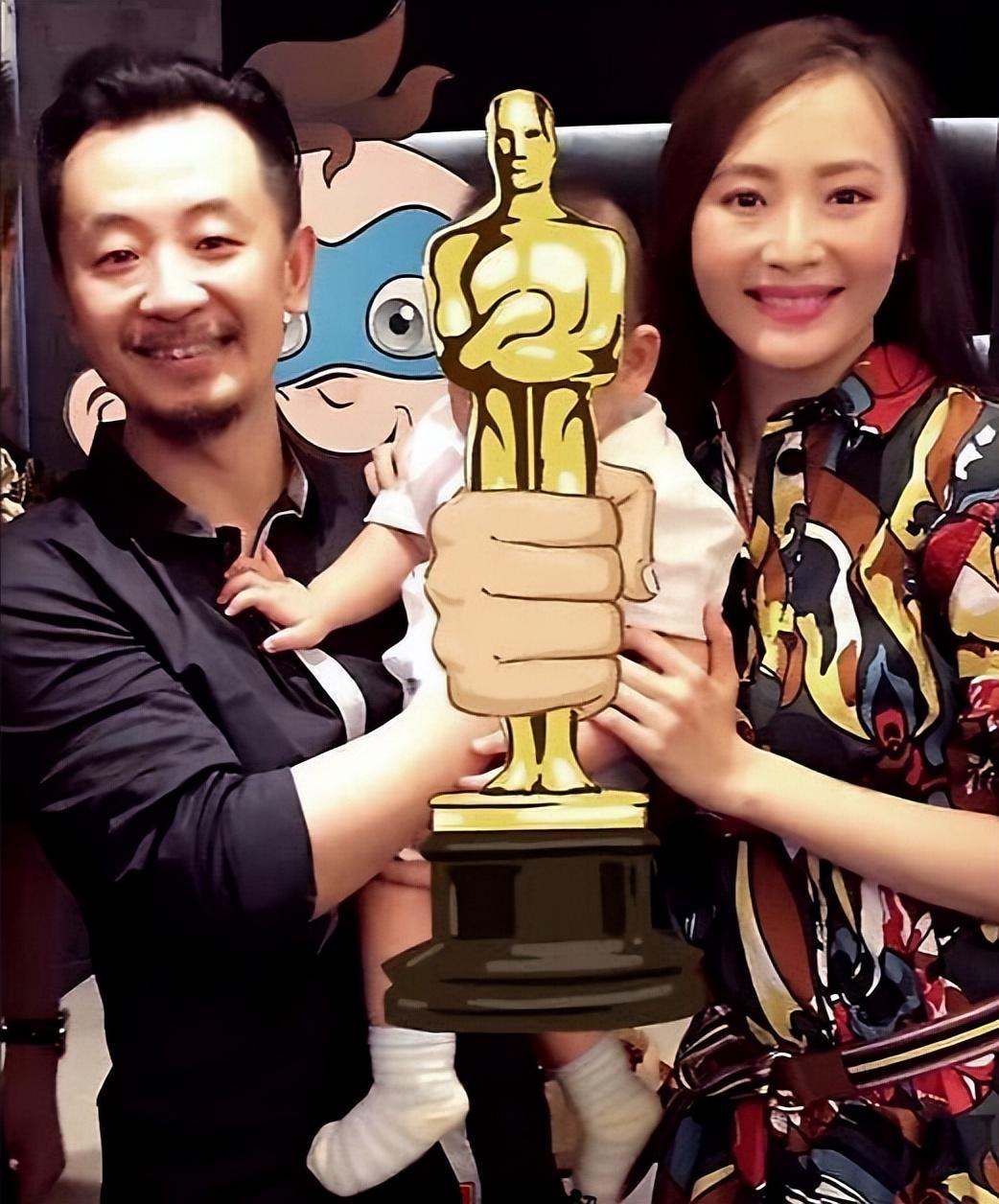 嫁给"落魄"黄海波的曲栅栅,凭《狂飙》走红,养夫8年不离不弃