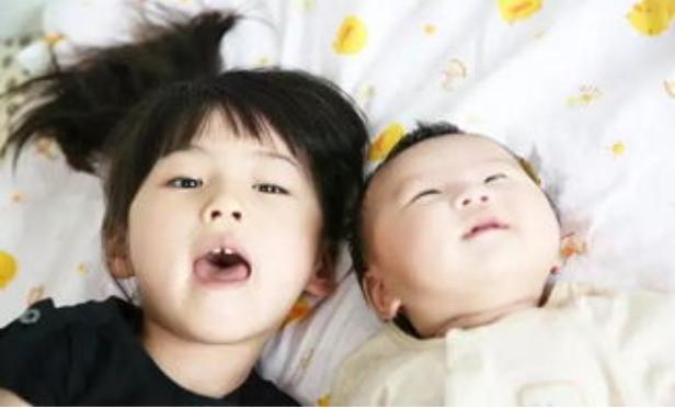 “生二胎好让老大有个伴？”催生的最大谎言，不过是多个亲戚而已