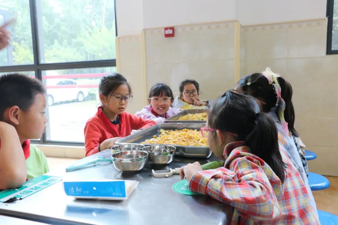 劳动之底色 幸福之源泉｜记双流区实验小学外国语学校劳动系列课程