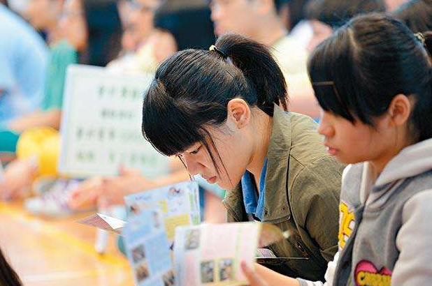 辽宁院校校长“最短”开学致辞，短短四句话，却让学生红了眼眶