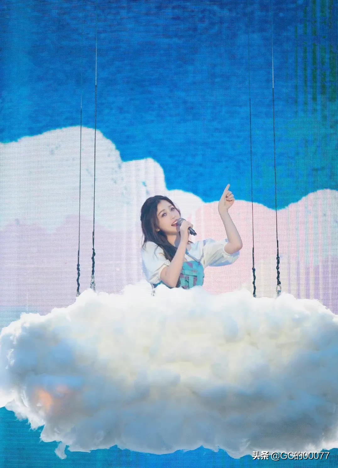 明星图片虞书欣