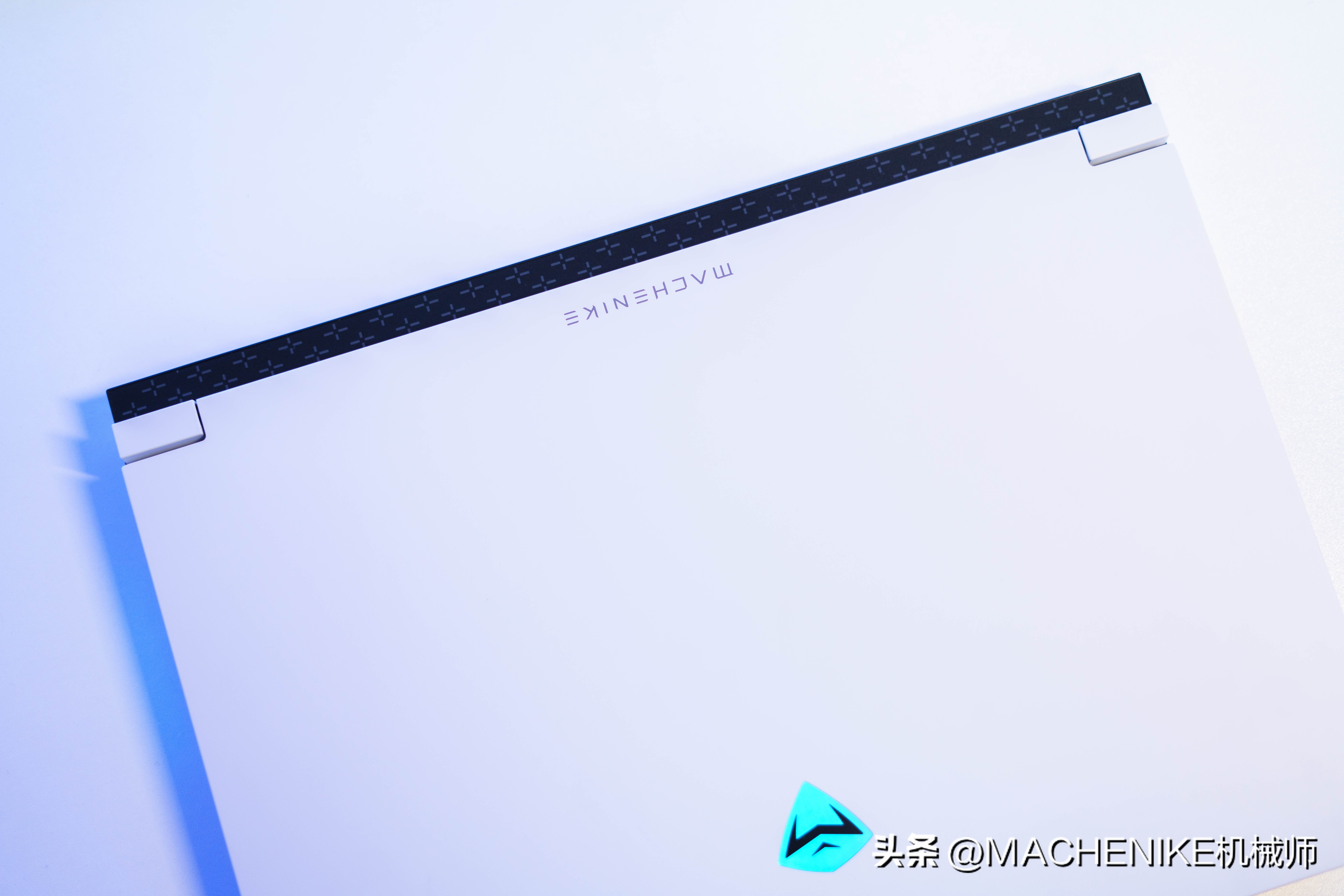 机械师全新曙光16Pro：2025年最值得入手的RTX50系游戏本