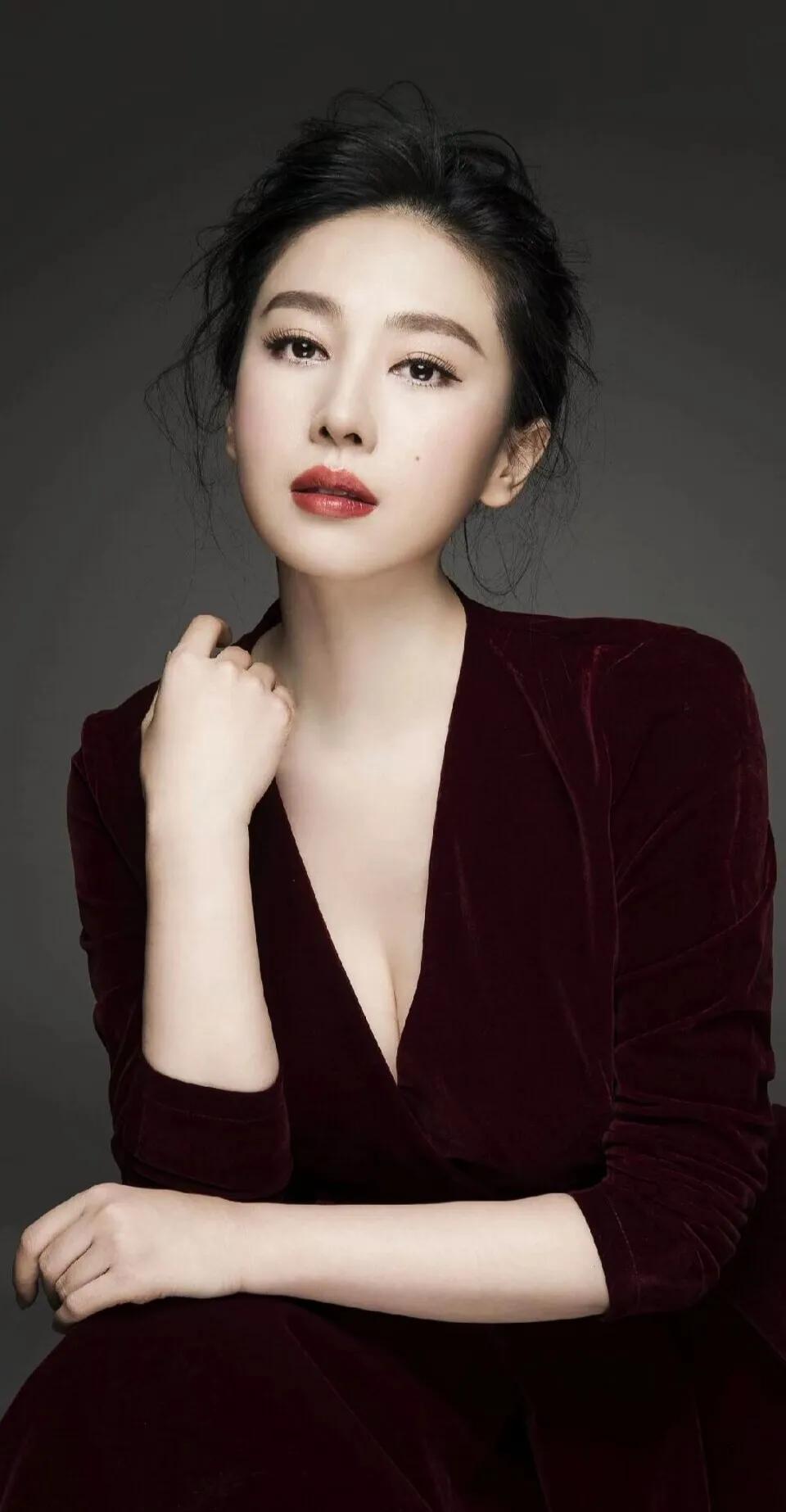 巅峰时隐退嫁入豪门—田海蓉