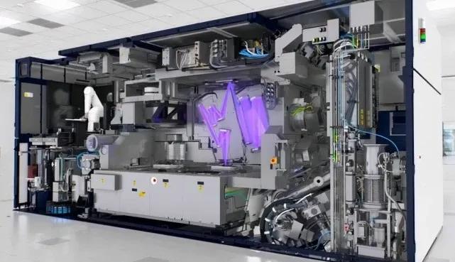 为什么年轻人不想进工厂。除了工资低以外还有理由。