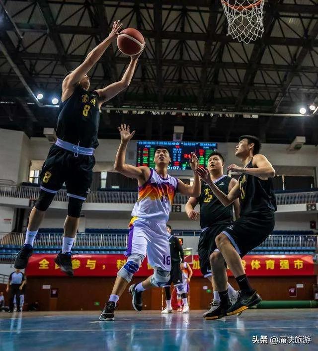 籃球比賽每隊多少個人（「體育大觀」之球類運動(一)籃球運動）