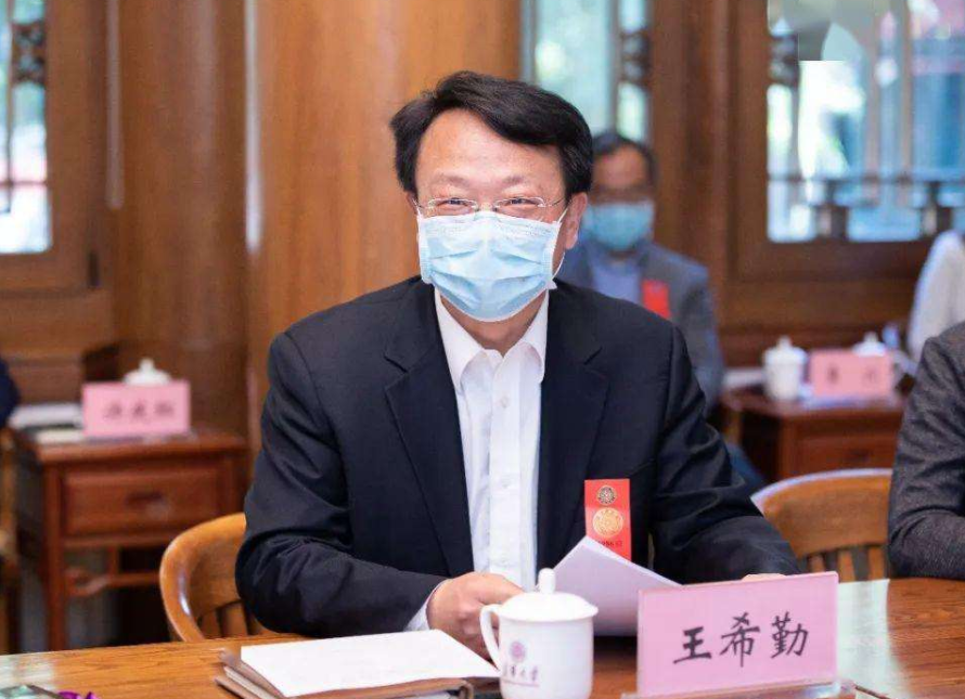 清华大学喜迎新校长，能力强悍且履历不凡，人才外流情况会减弱吗