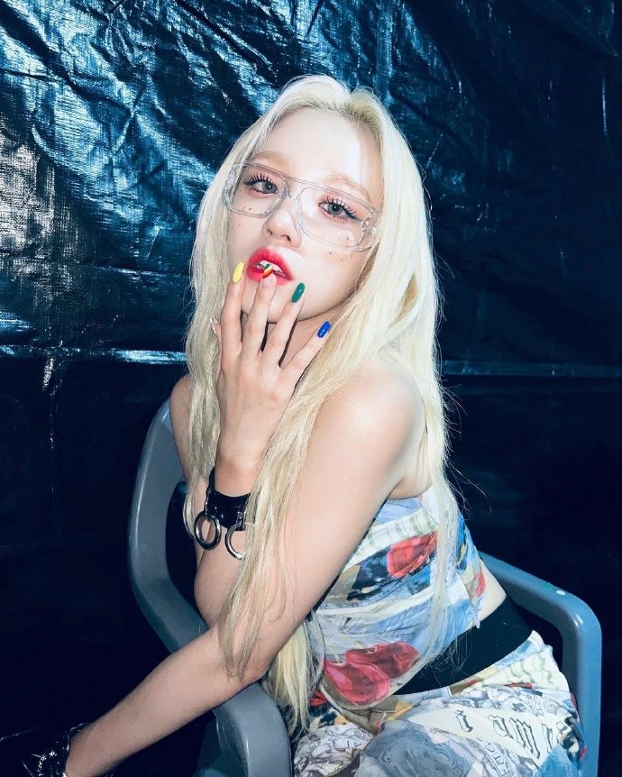 7.17美图：秦岚 任豪 肖战 檀健次 罗云熙 龚俊 张予曦 唐嫣 李易峰 王俊凯