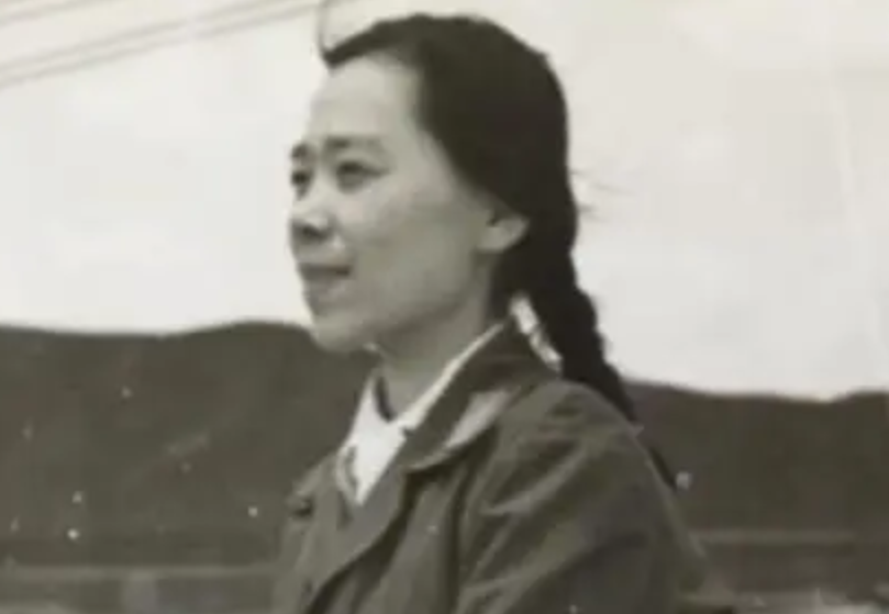 拼命三娘张桂梅校长感动身边人，领导：我们决不能捧着骨灰宣传您