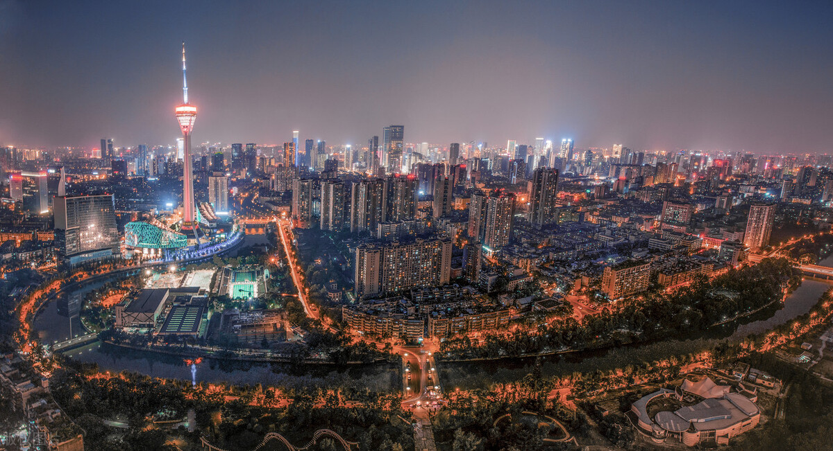 成都2021年GDP：龙泉驿区1504亿元，成华区、彭州市高增长