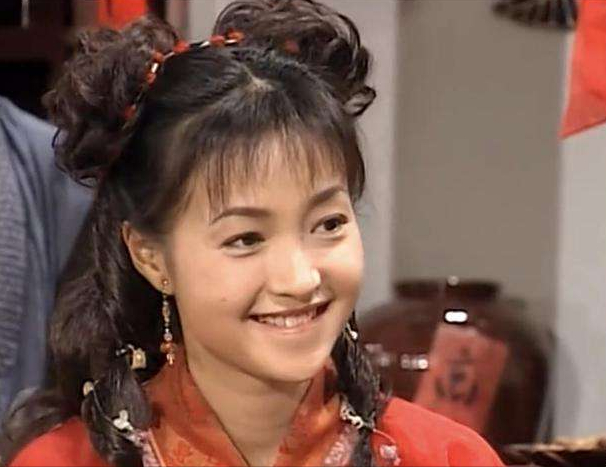 8位过气女明星窘况：卑微求工作，变脸被群嘲，徒留尴尬与心酸