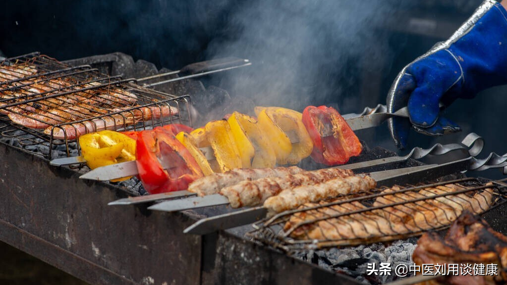 腸胃不好口臭怎么辦（脾胃不和，容易反復破嘴、口臭，4種食物，或可清除胃火）