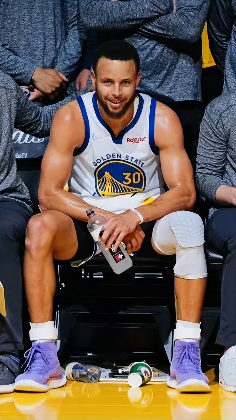 nba照片壁纸金州勇士(「球星壁纸第116期」金州勇士队)