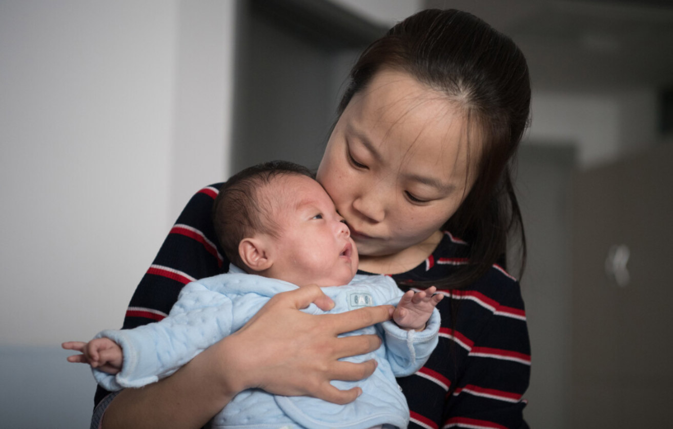 婴儿哭闹视频（不管真哭假哭）