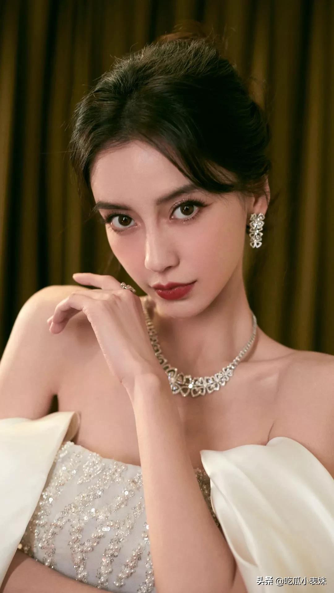 Angelababy（杨颖），杨柳细腰，你觉得哪张最美？