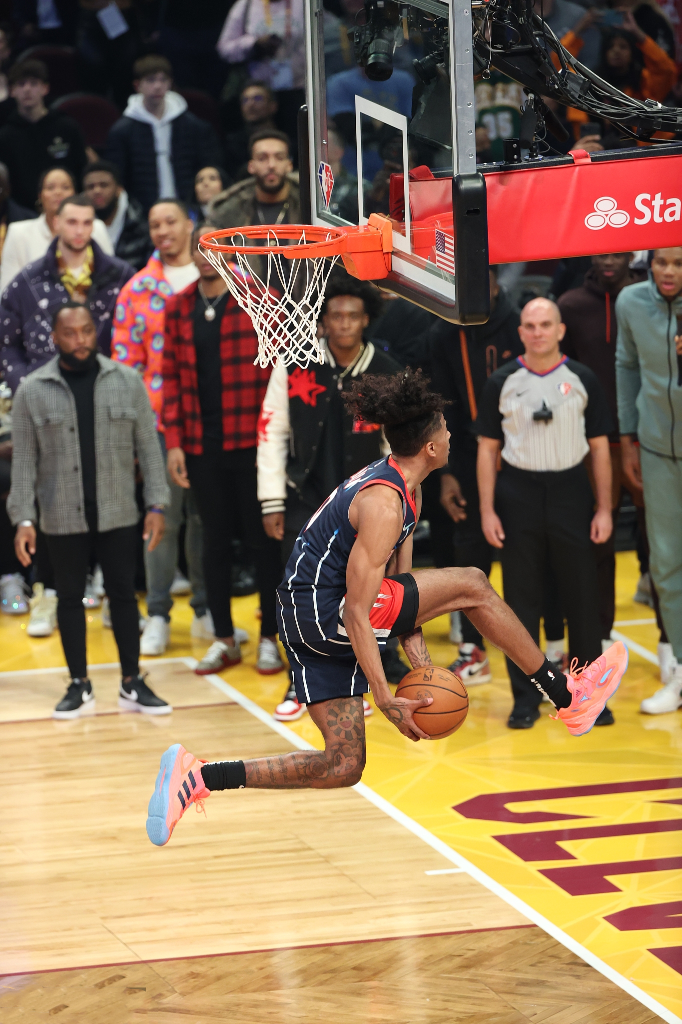 今年NBA扣篮大赛冠军是谁(托平“打板”扣篮成新科扣篮冠军，榜眼秀5次尝试未进决赛太可惜)