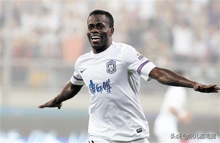 天津泰達隊球員（天津泰達隊史上的3大快馬 這三位球員您都還記得嗎）