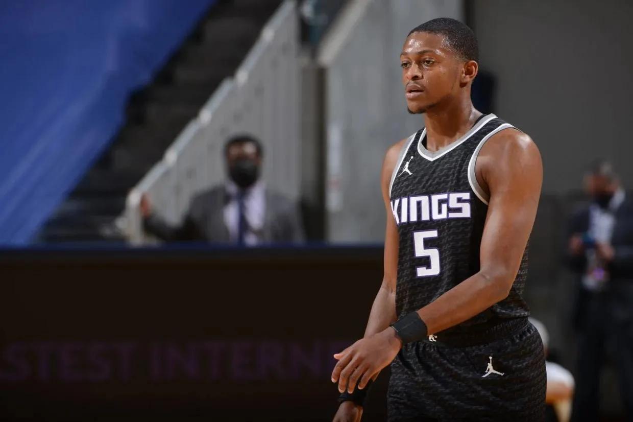 2013勇士vs马刺第4场（美媒列出勇士对29支球队常规赛和季后赛的交手战绩，谁是勇士克星）