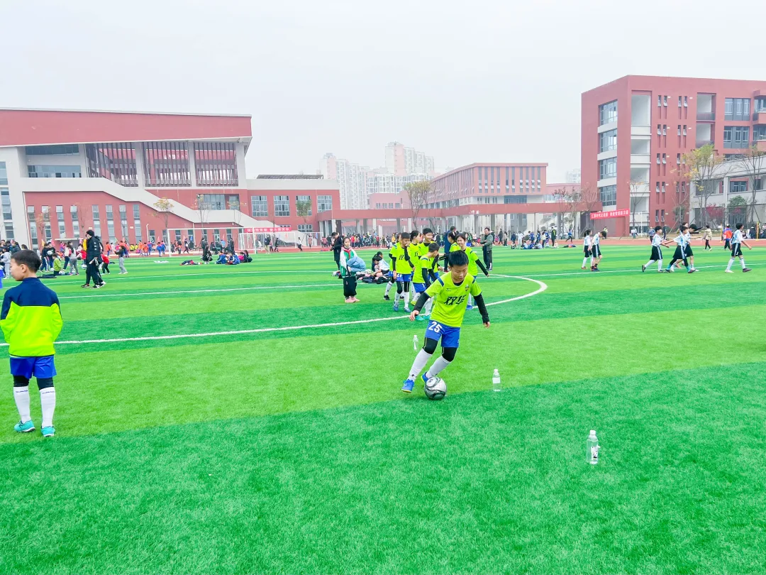 双华小学参加双流区第十六届学校体育集体项目运动会喜获佳绩