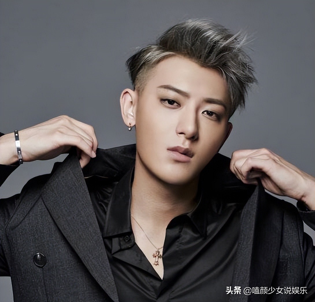 自恋遭打脸，这6位明星的迷惑行为，离谱的不止黄晓明的“明学”