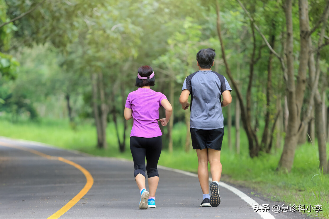 经期不能做什么运动(医生提醒：55岁后，不建议这3种运动，或会加速身体衰老)